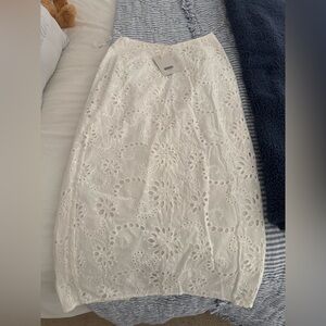 SABO SKIRT LUXE NWT midi/maxi skirt white eyelet. Size medium